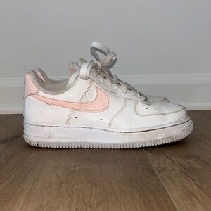 Nike White and Light Pink Air Force 1 Sneakers size 6.5Y